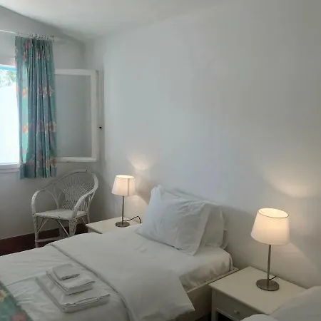 Casa Aldeamento Prainha T4 Vakantiehuis *